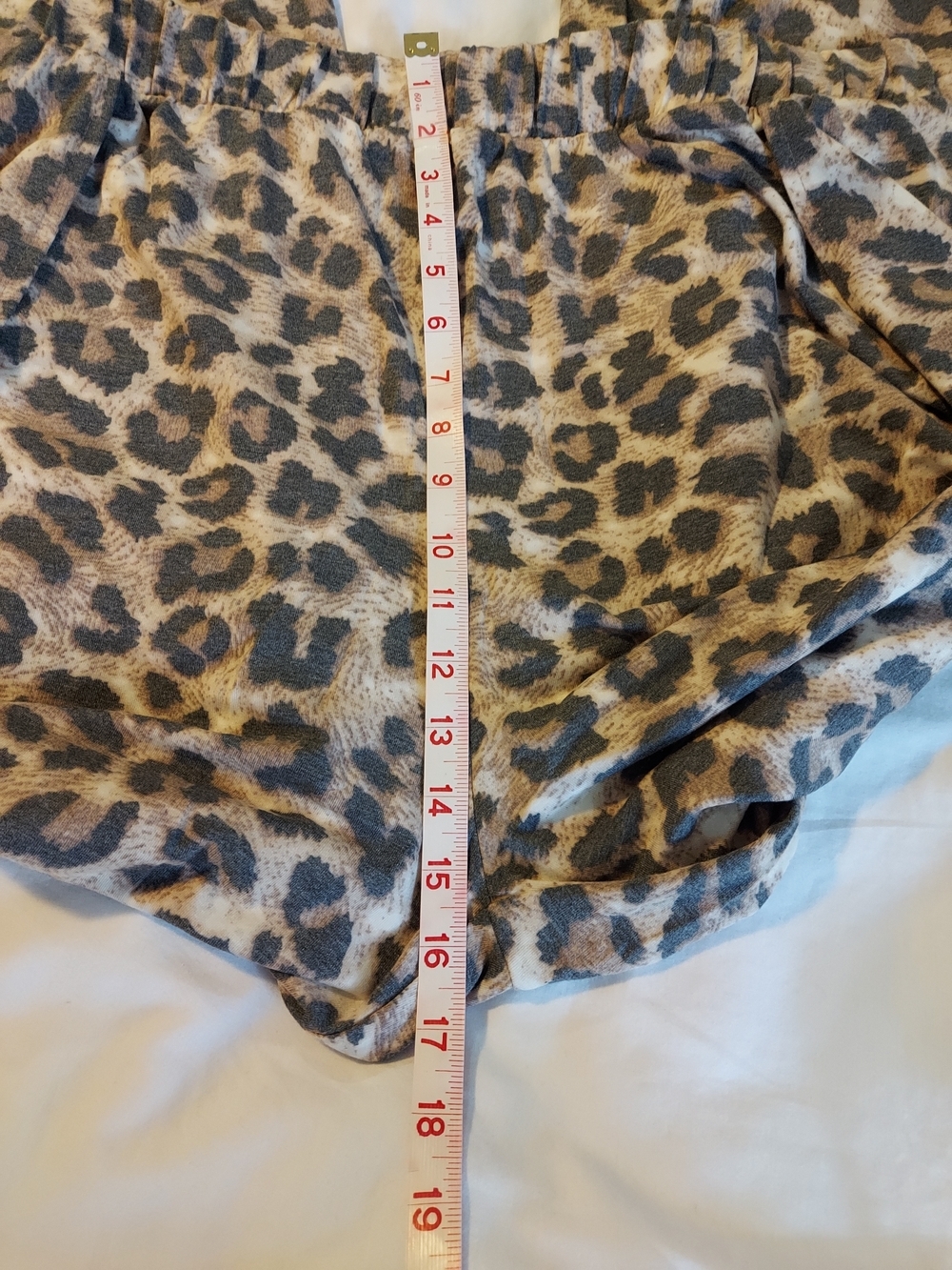 Zenana Outfitters Leopard Print Wide-Leg Side Slit Harem Joggers - 2X - Picture 6 of 10